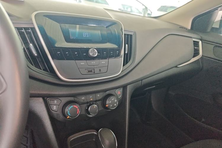 Used Chevrolet Cavalier 2018 320 Automatic Enjoyment Sunroof Edition Center Console