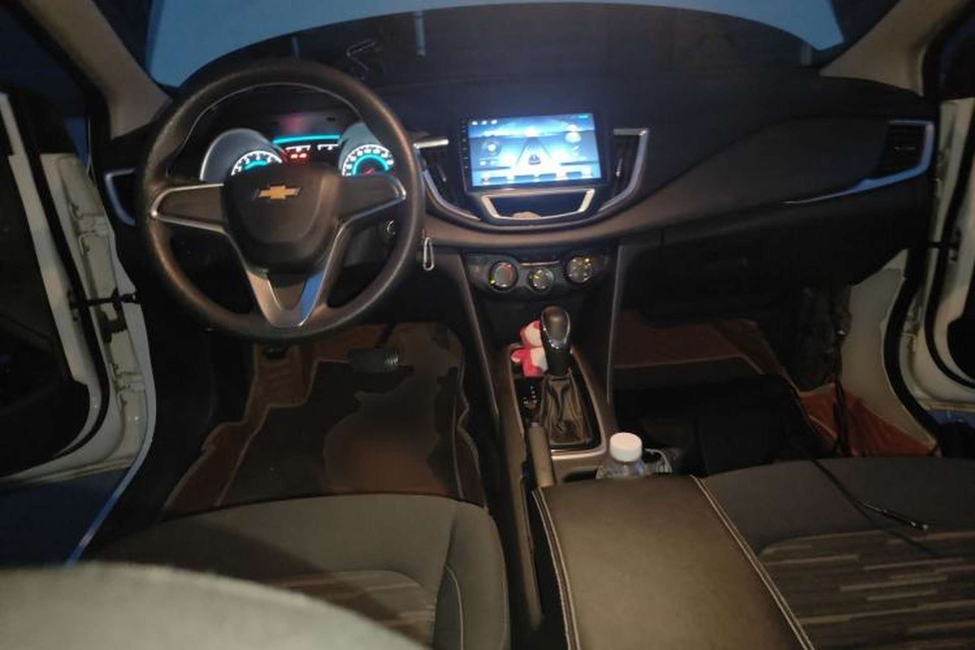 Used Chevrolet Cavalier 2018 320 Automatic Enjoyment Edition Center Console