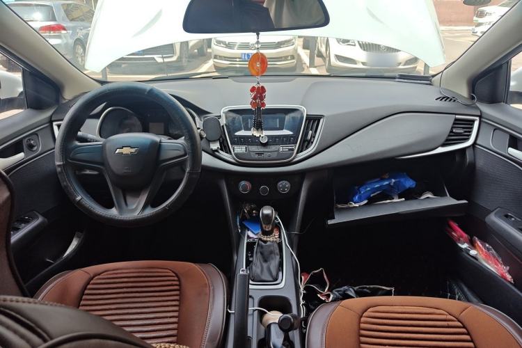 Used Chevrolet Cavalier 2018 320 Automatic Enjoyment Edition Center Console