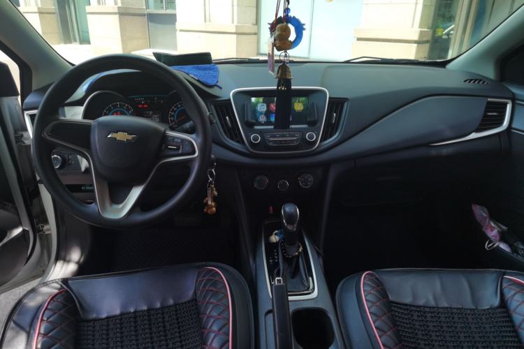 Used Chevrolet Cavalier 2018 320 Automatic Xinyue Edition Center Console