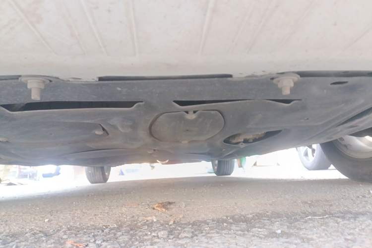 Used Chevrolet Cavalier 2018 320 Automatic Xinyue Edition Chassis Front