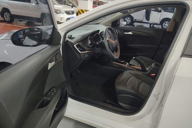 Used Chevrolet Cavalier 2018 320 Automatic Enjoyment Sunroof Edition Driver Seat