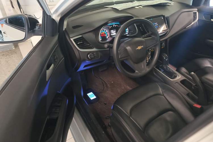 Used Chevrolet Cavalier 2018 320 Automatic Enjoyment Sunroof Edition Driver Seat