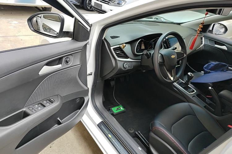 Used Chevrolet Cavalier 2018 320 Manual Enjoyment Edition Driver Seat