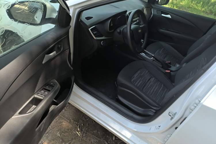 Used Chevrolet Cavalier 2018 320 Automatic Enjoyment Sunroof Edition Driver Seat