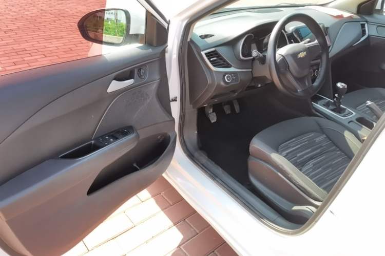 Used Chevrolet Cavalier 2018 320 Manual Enjoyment Edition Driver Seat
