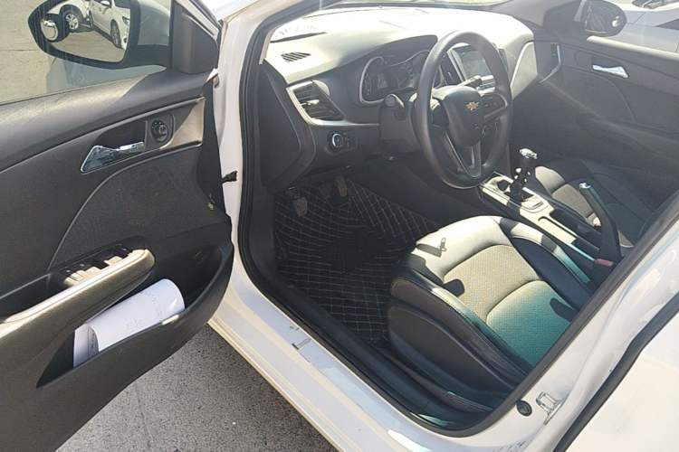 Used Chevrolet Cavalier 2018 320 Manual Xinyue Edition Driver Seat