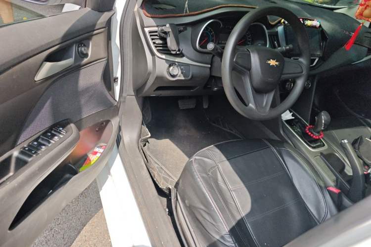 Used Chevrolet Cavalier 2018 320 Automatic Enjoyment Sunroof Edition Driver Seat