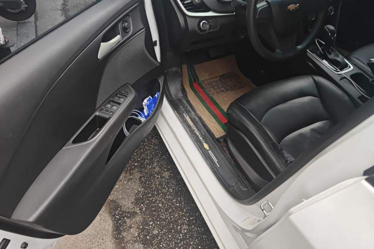Used Chevrolet Cavalier 2018 320 Automatic Enjoyment Sunroof Edition Driver Seat