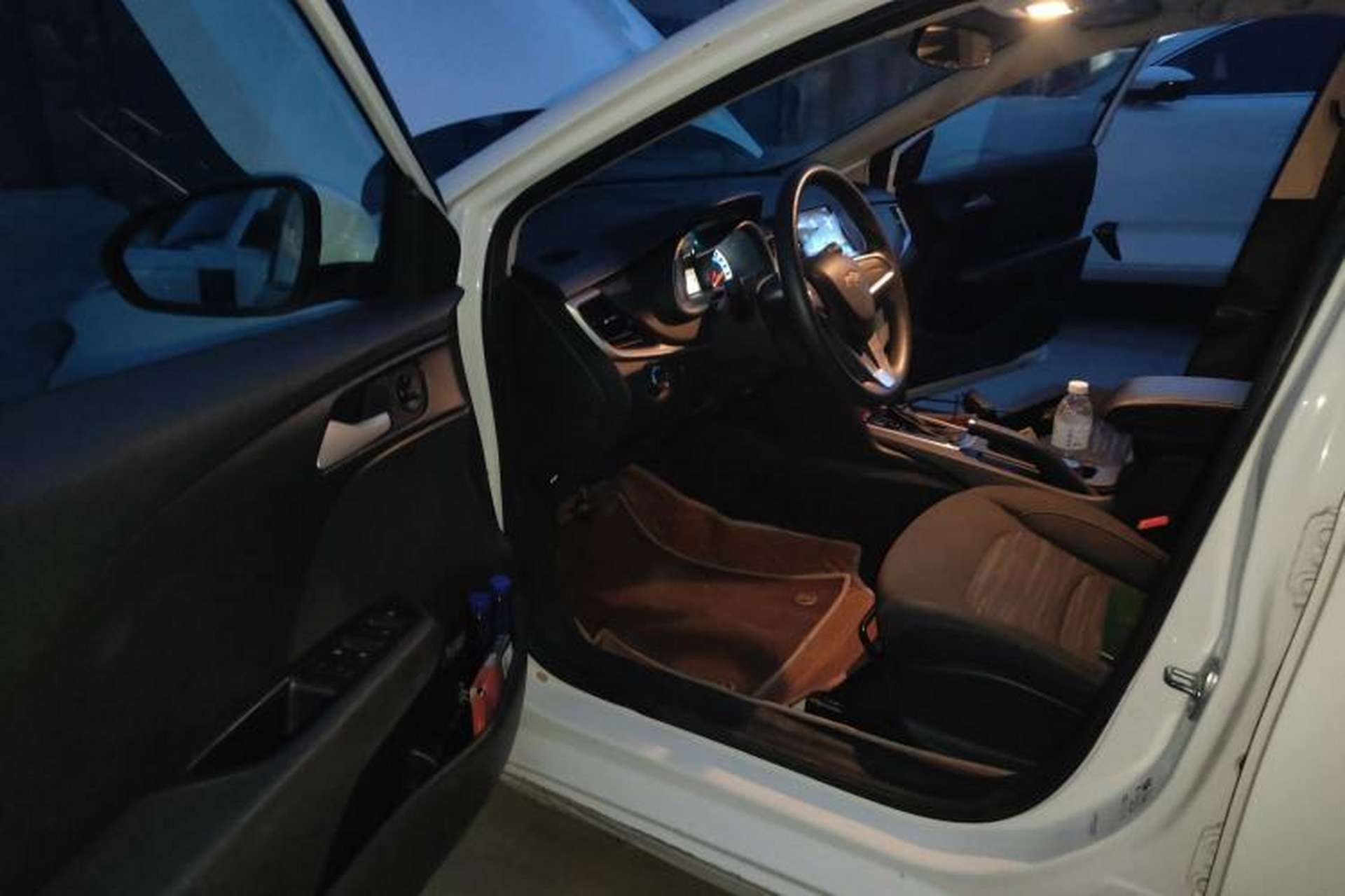 Used Chevrolet Cavalier 2018 320 Automatic Enjoyment Edition Driver Seat