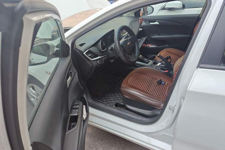 Used Chevrolet Cavalier 2018 320 Automatic Enjoyment Edition Driver Seat