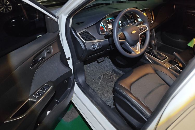 Used Chevrolet Cavalier 2018 320 Automatic Enjoyment Edition Driver Seat