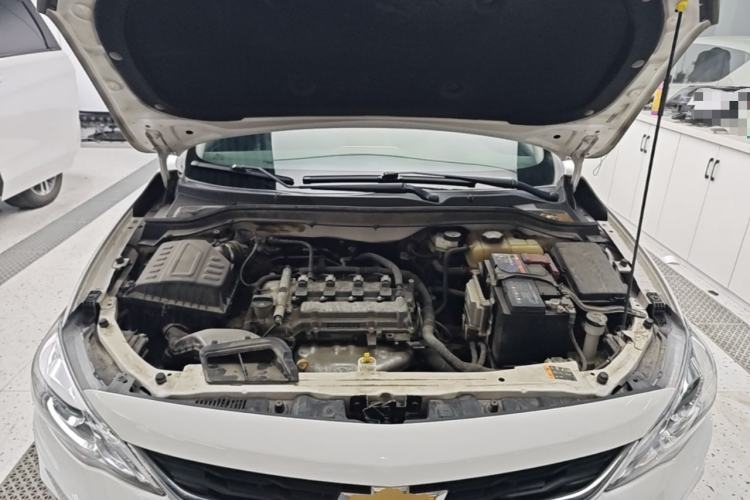 Used Chevrolet Cavalier 2018 320 Automatic Xinyue Edition Engine Bay