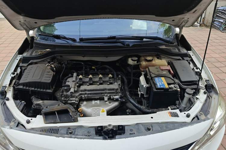 Used Chevrolet Cavalier 2018 320 Automatic Xinyue Edition Engine Bay