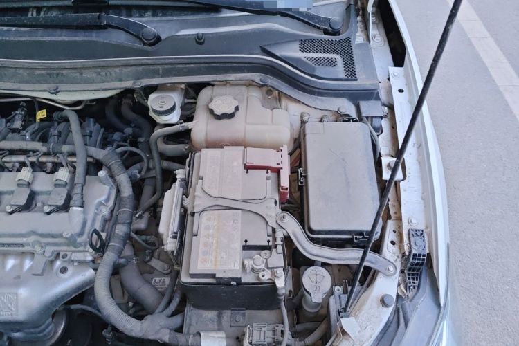 Used Chevrolet Cavalier 2018 320 Automatic Xinyue Edition Engine Bay Left