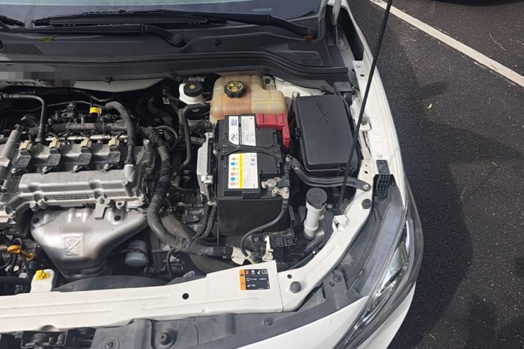 Used Chevrolet Cavalier 2018 320 Automatic Xinyue Edition Engine Bay Left
