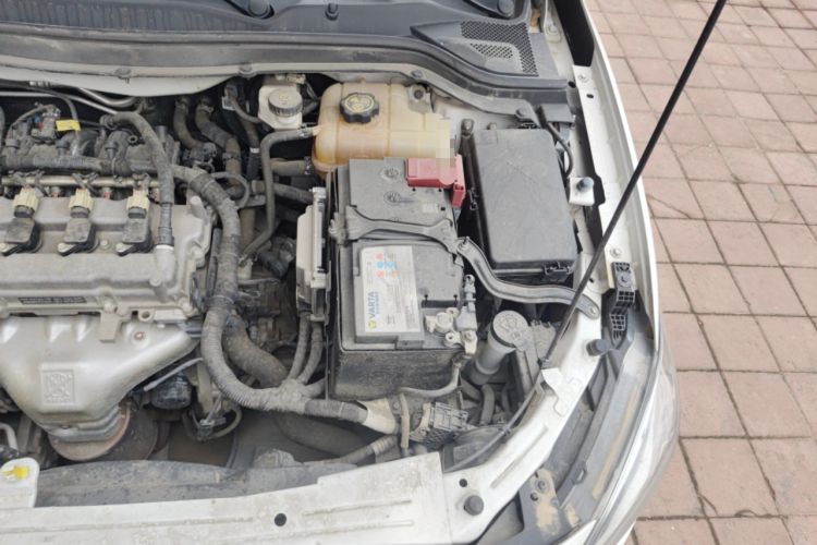 Used Chevrolet Cavalier 2018 320 Manual Enjoyment Edition Engine Bay Left