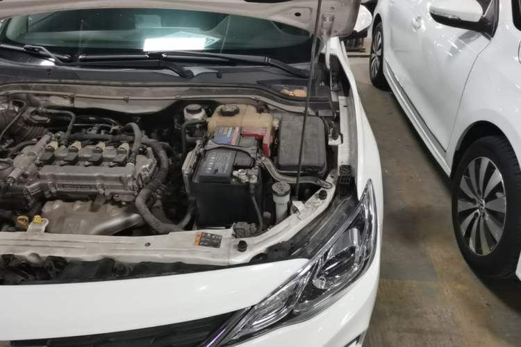 Used Chevrolet Cavalier 2018 320 Automatic Xinyue Edition Engine Bay Left