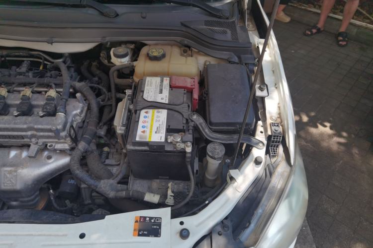 Used Chevrolet Cavalier 2018 320 Automatic Xinyue Edition Engine Bay Left