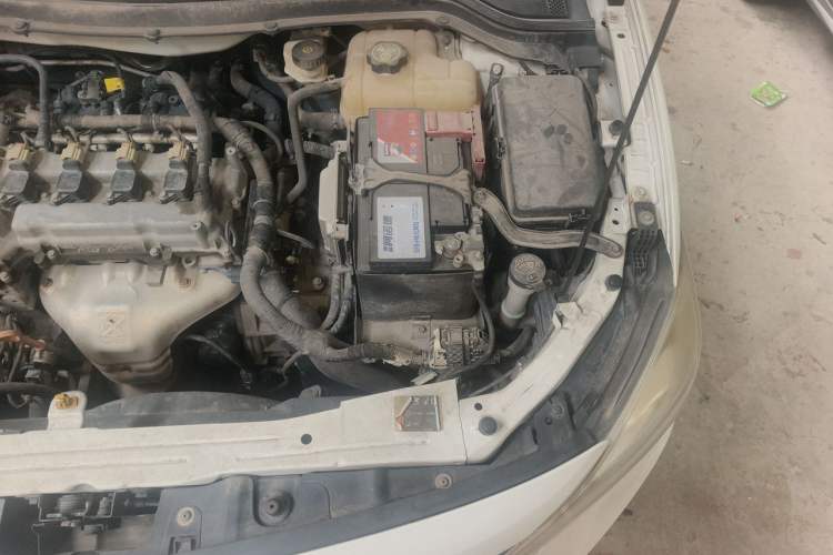 Used Chevrolet Cavalier 2018 320 Automatic Xinyue Edition Engine Bay Left