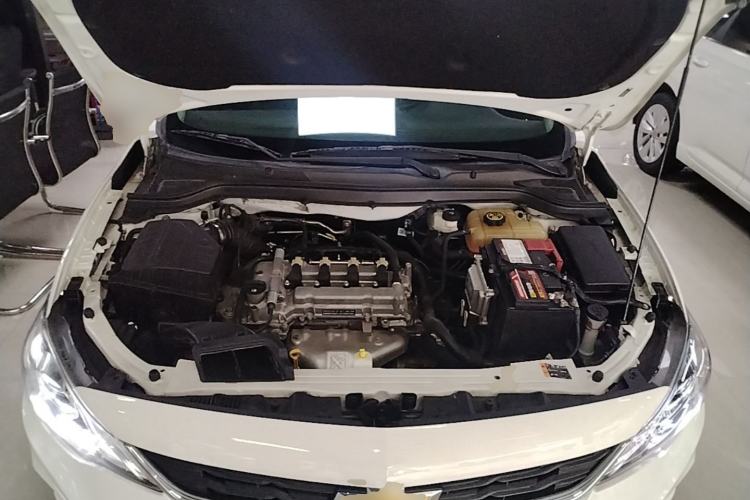 Used Chevrolet Cavalier 2018 320 Automatic Xinyue Edition Engine Bay