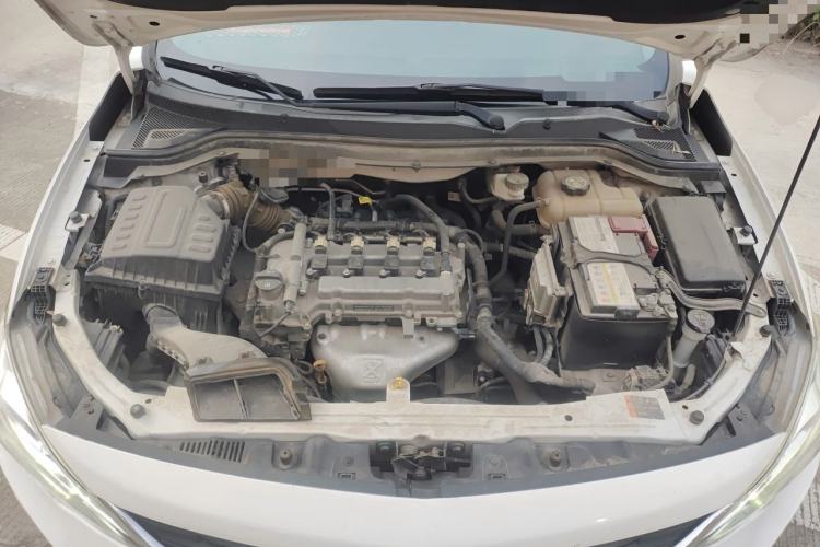 Used Chevrolet Cavalier 2018 320 Automatic Xinyue Edition Engine Bay