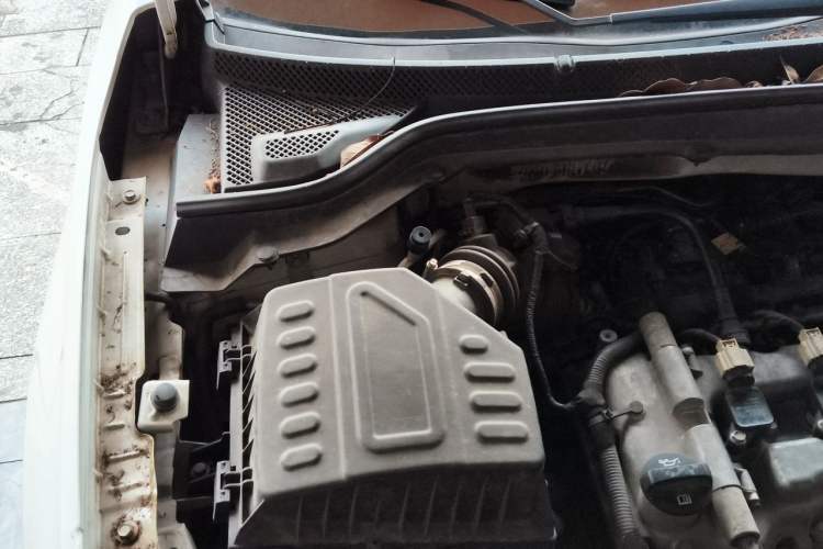 Used Chevrolet Cavalier 2018 320 Manual Xinyue Edition Engine Bay Right