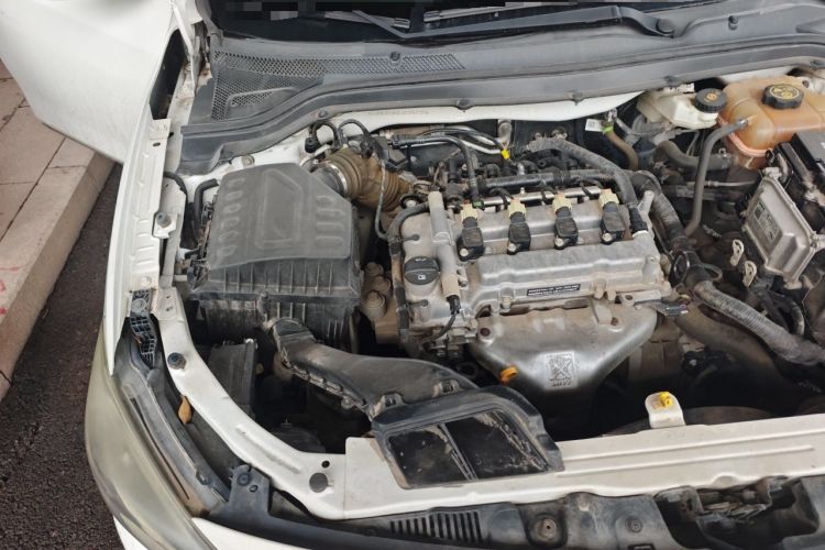 Used Chevrolet Cavalier 2018 320 Automatic Enjoyment Sunroof Edition Engine Bay Right
