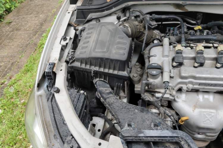 Used Chevrolet Cavalier 2018 320 Automatic Xinyue Edition Engine Bay Right