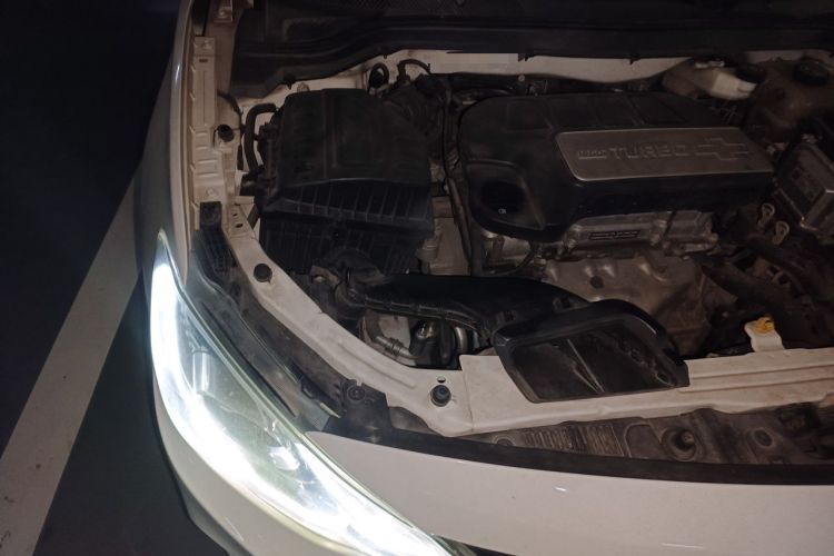 Used Chevrolet Cavalier 2018 320 Automatic Xinyue Edition Engine Bay Right