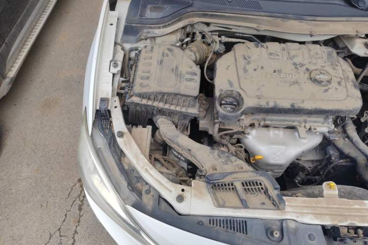 Used Chevrolet Cavalier 2018 320 Automatic Xinyue Edition Engine Bay Right