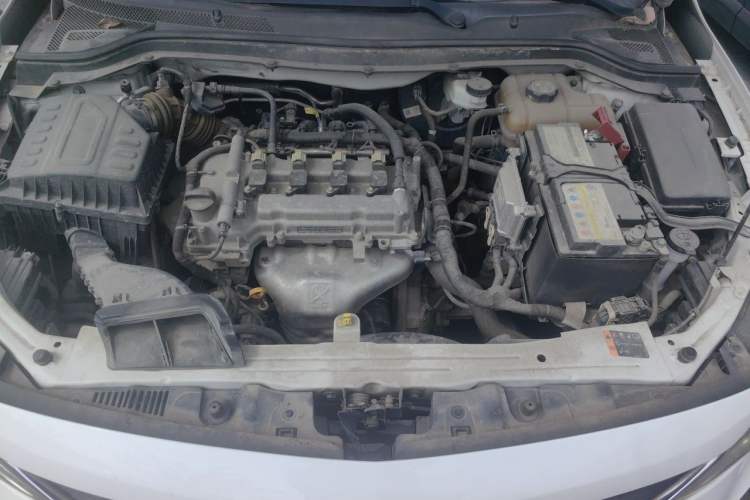 Used Chevrolet Cavalier 2018 320 Manual Xinyue Edition Engine Bay