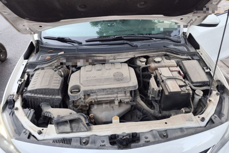 Used Chevrolet Cavalier 2018 320 Automatic Xinyue Edition Engine Bay