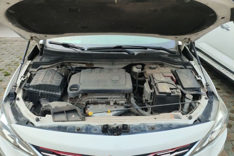 Used Chevrolet Cavalier 2018 320 Automatic Xinyue Edition Engine Bay