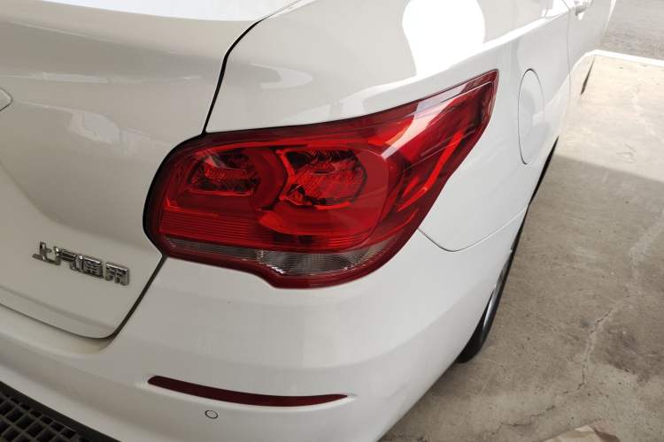 Used Chevrolet Cavalier 2018 320 Manual Xinyue Edition Exterior 3