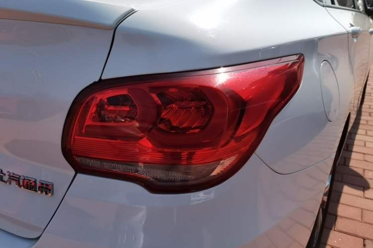 Used Chevrolet Cavalier 2018 320 Manual Enjoyment Edition Exterior 3