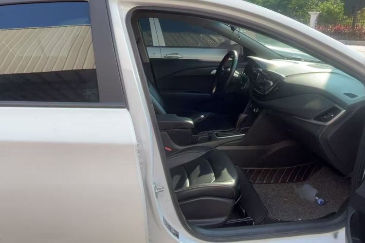 Used Chevrolet Cavalier 2018 320 Automatic Enjoyment Sunroof Edition Exterior 4