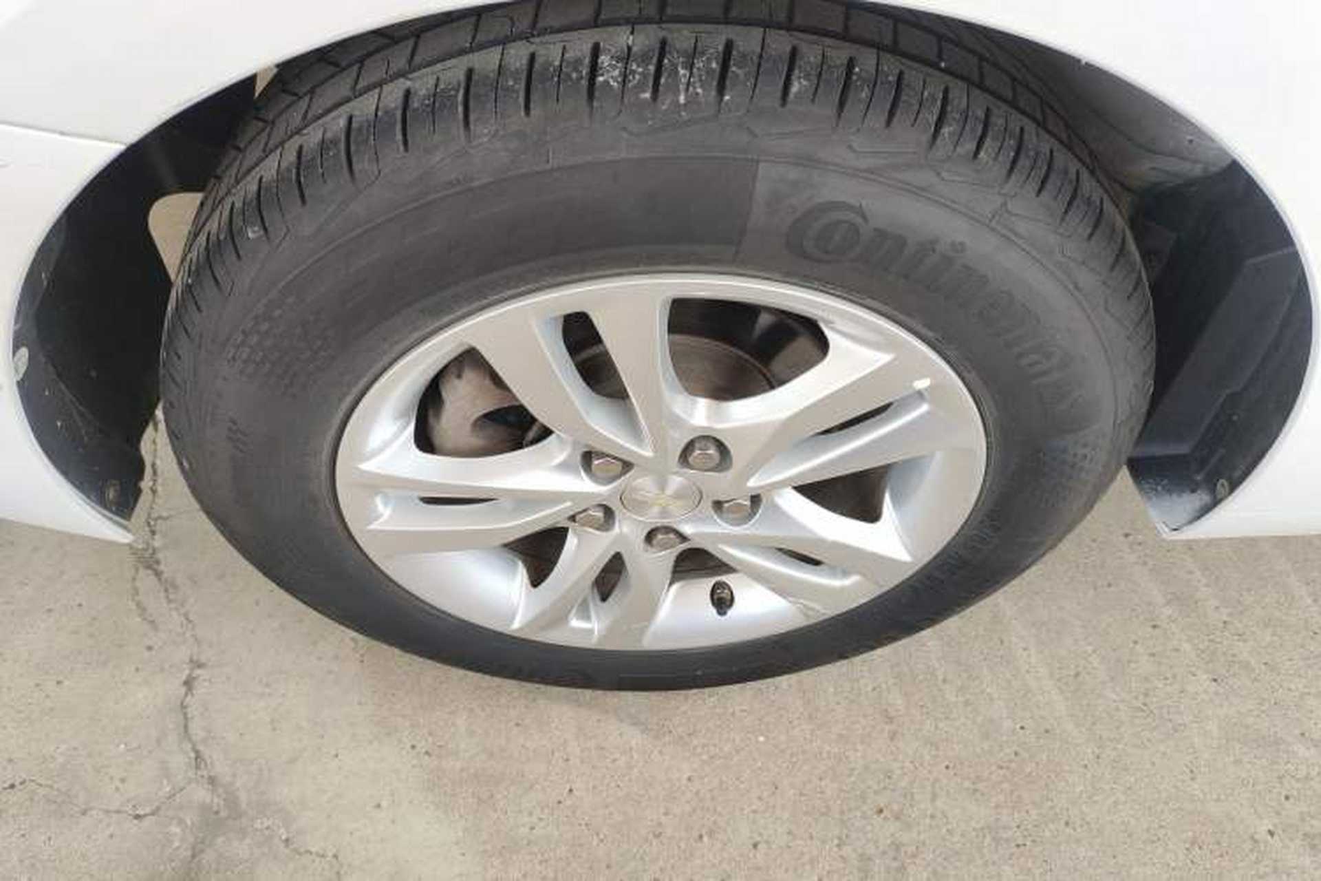 Used Chevrolet Cavalier 2018 320 Manual Xinyue Edition Exterior 5