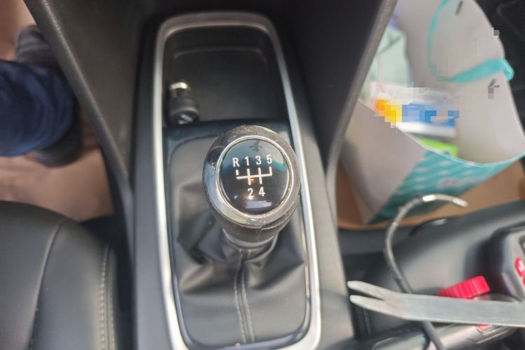 Used Chevrolet Cavalier 2018 320 Manual Xinyue Edition Gear Lever