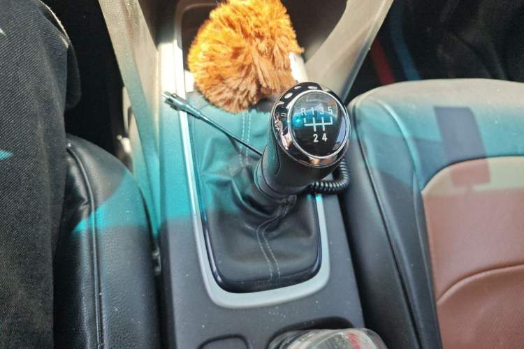 Used Chevrolet Cavalier 2018 320 Manual Xinyue Edition Gear Lever
