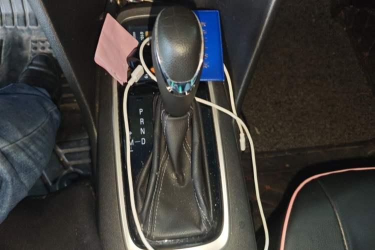 Used Chevrolet Cavalier 2018 320 Automatic Enjoyment Sunroof Edition Gear Lever