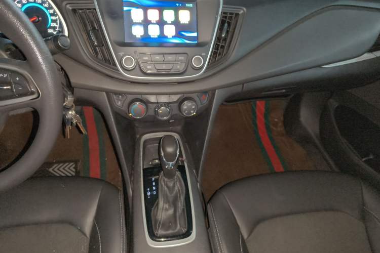 Used Chevrolet Cavalier 2018 320 Automatic Xinyue Edition Gear Lever