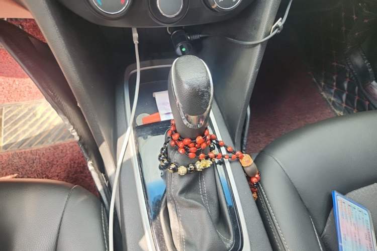 Used Chevrolet Cavalier 2018 320 Automatic Xinyue Edition Gear Lever