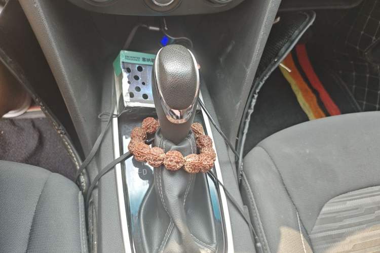 Used Chevrolet Cavalier 2018 320 Automatic Enjoyment Sunroof Edition Gear Lever