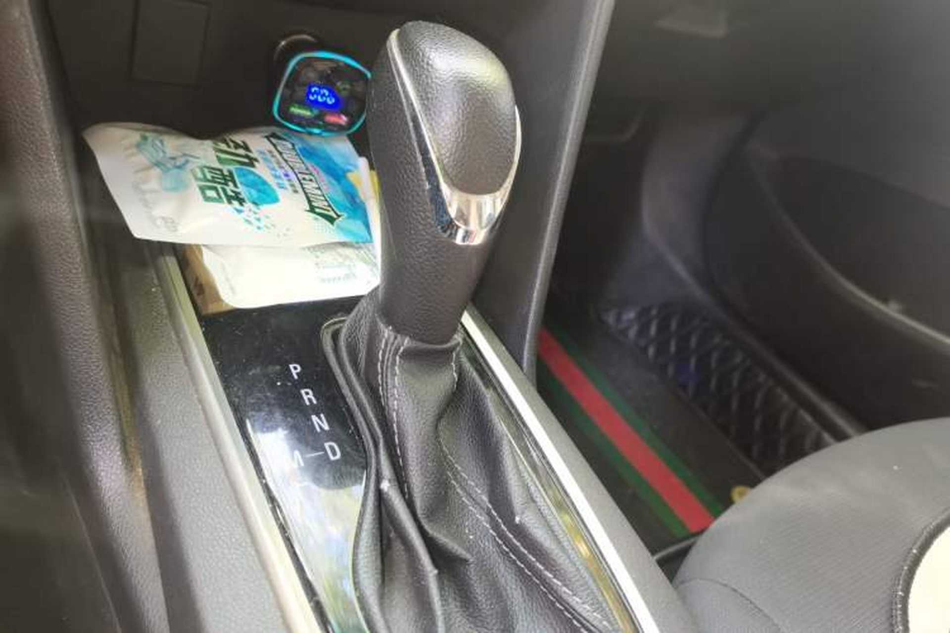 Used Chevrolet Cavalier 2018 320 Automatic Enjoyment Sunroof Edition Gear Lever