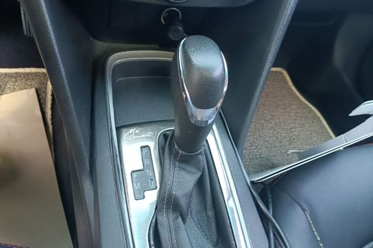 Used Chevrolet Cavalier 2018 320 Automatic Enjoyment Sunroof Edition Gear Lever