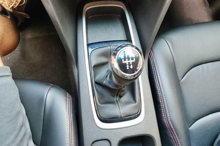 Used Chevrolet Cavalier 2018 320 Manual Enjoyment Edition Gear Lever