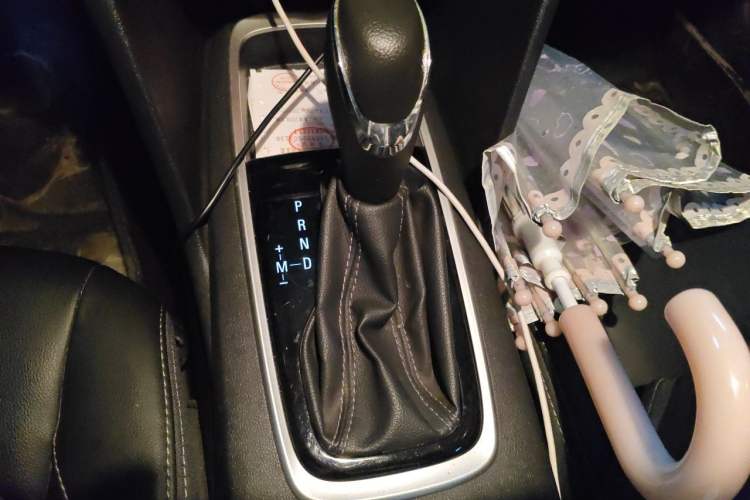 Used Chevrolet Cavalier 2018 320 Automatic Xinyue Edition Gear Lever
