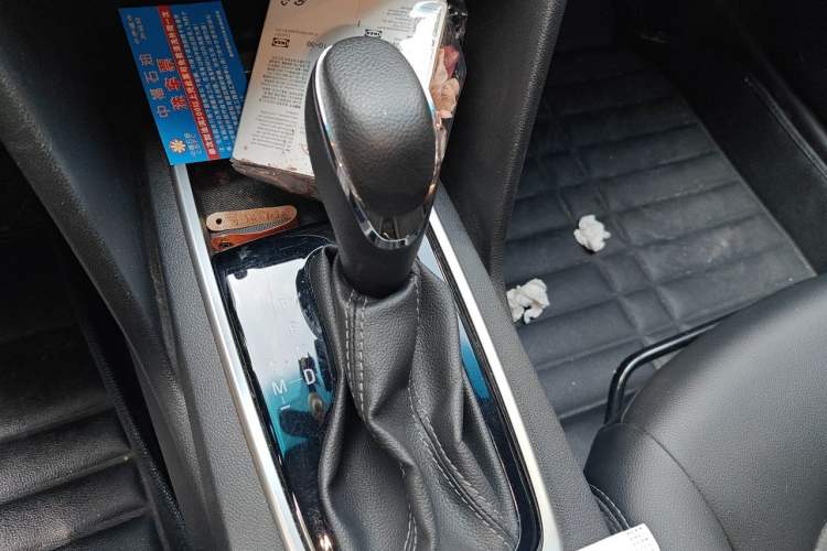 Used Chevrolet Cavalier 2018 320 Automatic Xinyue Edition Gear Lever