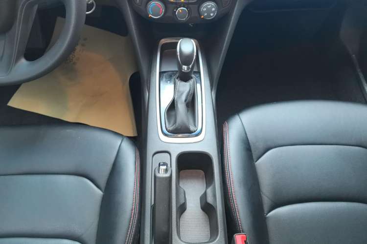 Used Chevrolet Cavalier 2018 320 Automatic Enjoyment Sunroof Edition Gear Lever